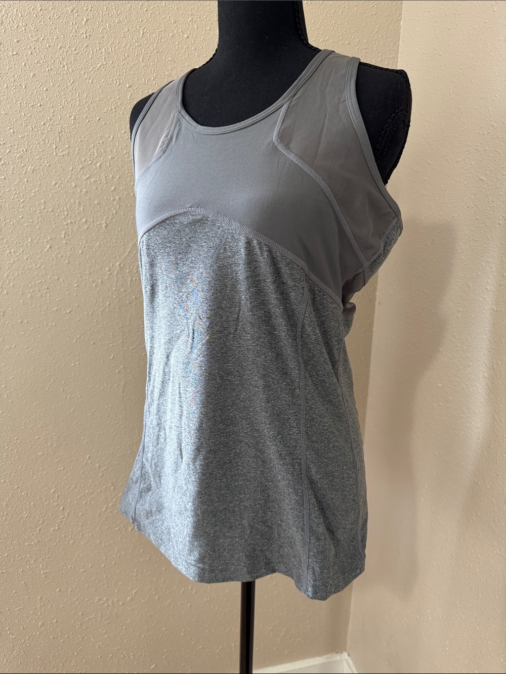 MPG Gray Mesh-Panel Active Tank